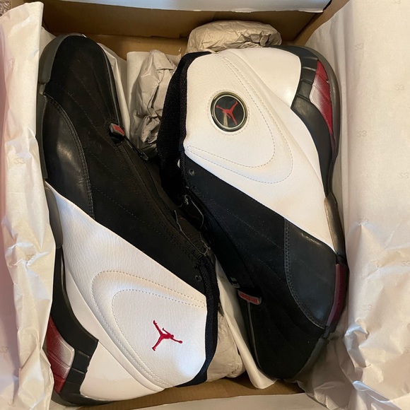 Jordan Cover 3 ‘Bred’ - Picture 8 of 8